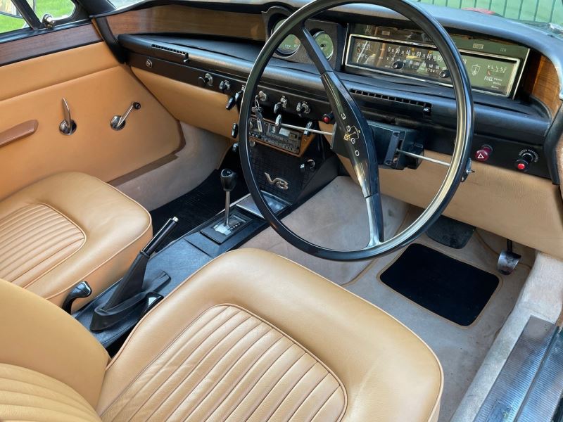 Rover P6 V8 interior