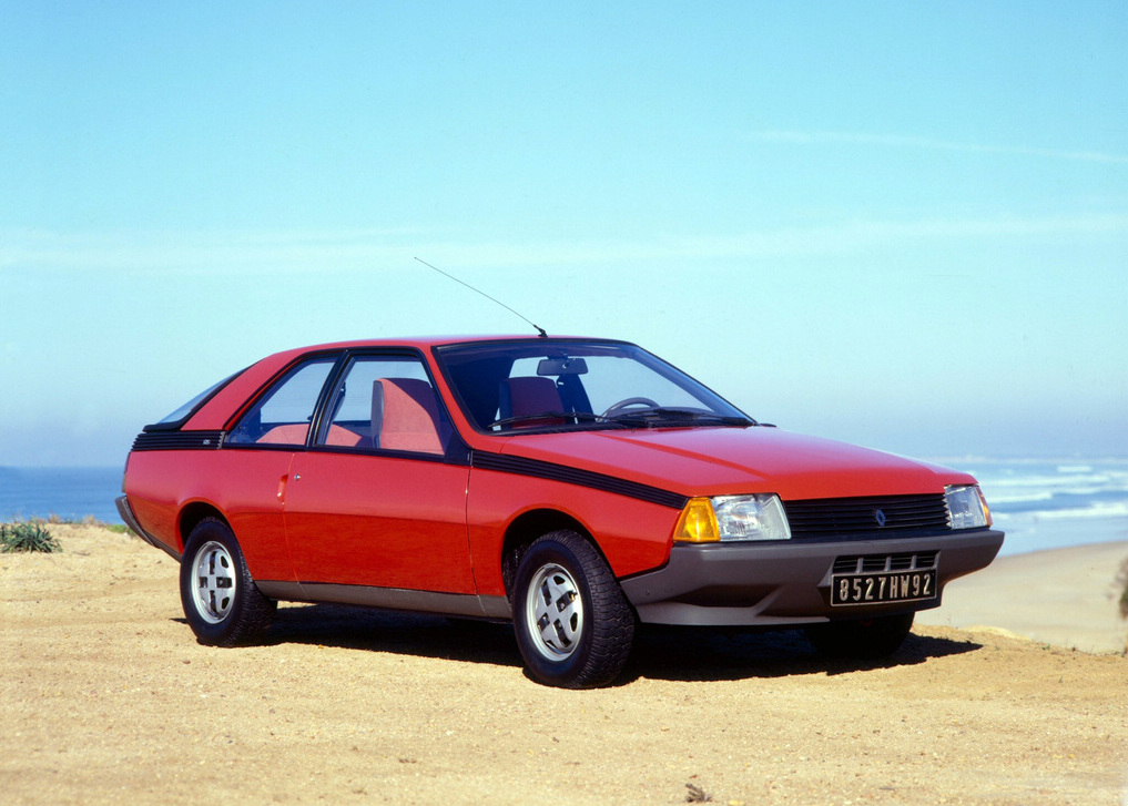 Renault Fuego red