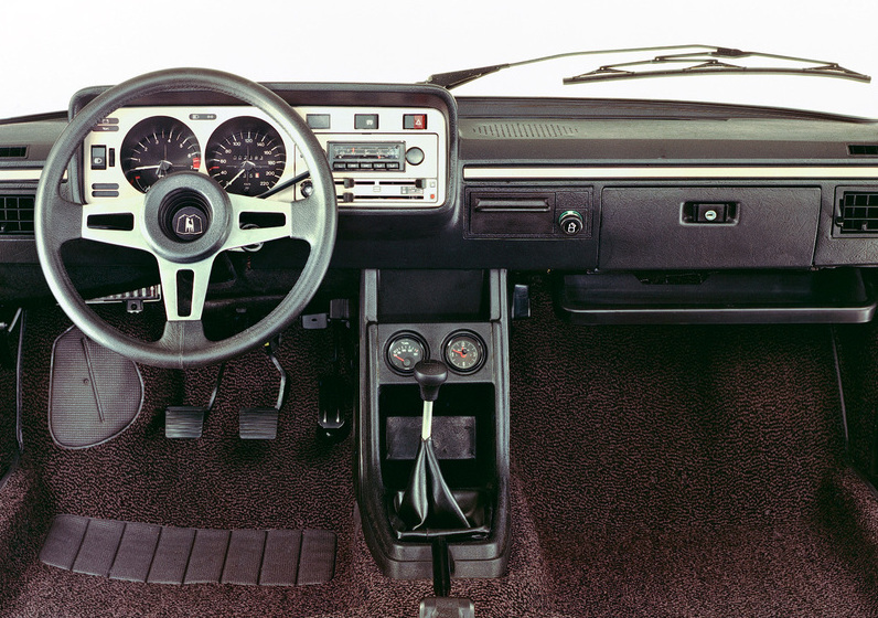 Volkswagen Scirocco Mk1 interior