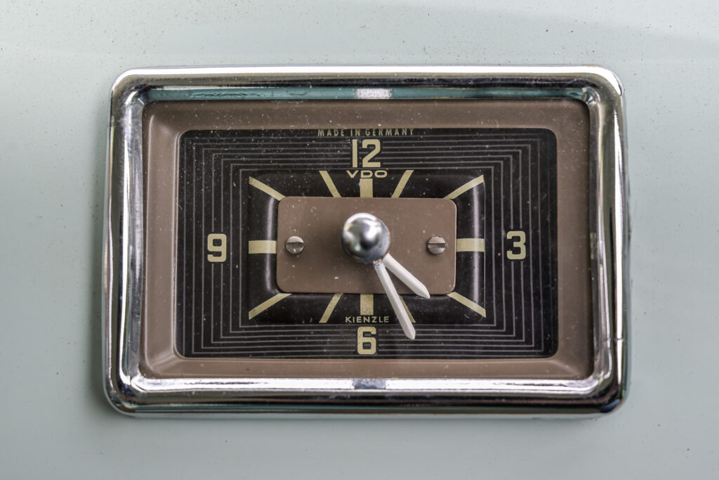 VW Kienzle clock