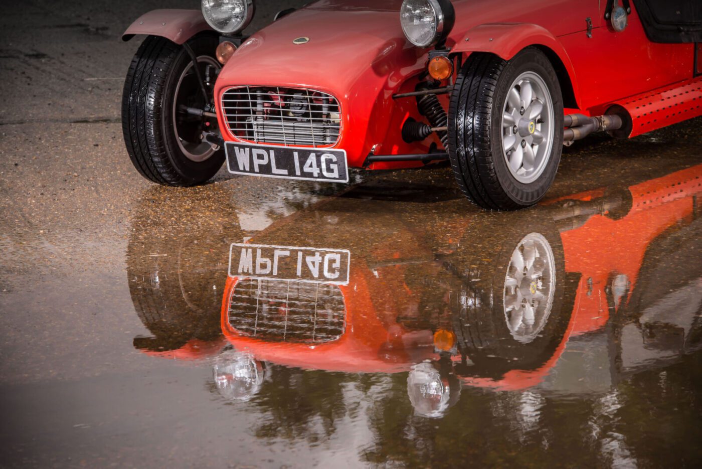 Lotus Seven front reflection
