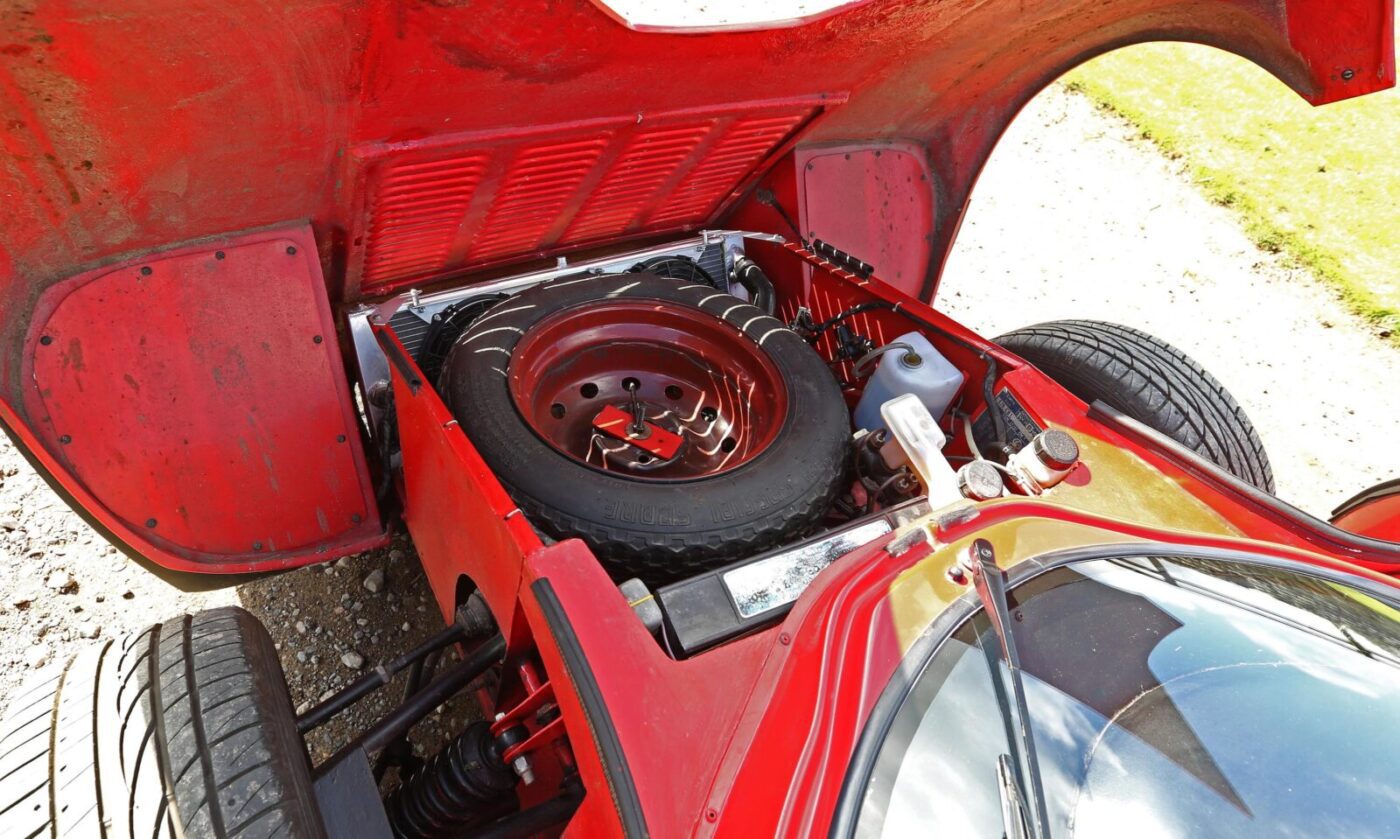 Lancia Stratos Allora front clam spare wheel