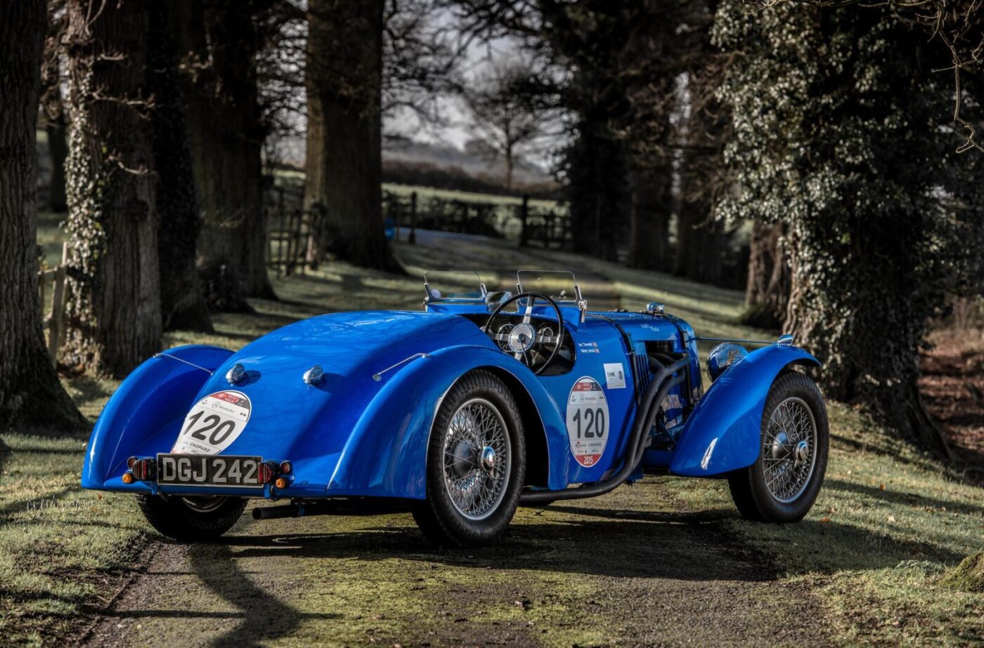 Aston Martin Speed Model blue