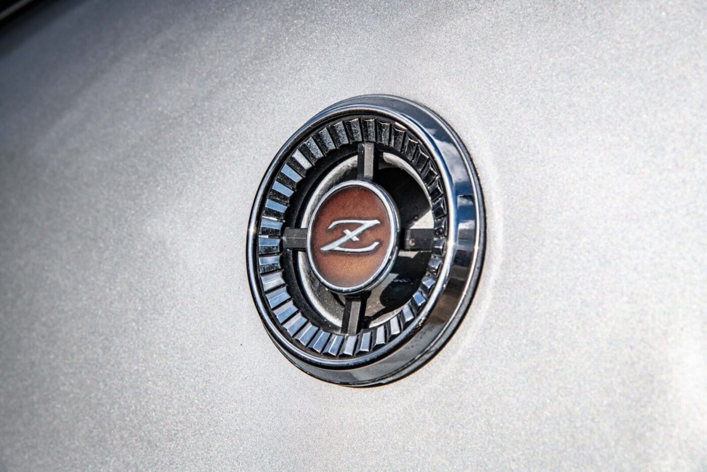 Datsun 260Z badge