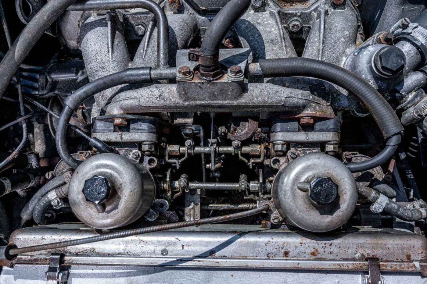 Dolomite Sprint twin carb engine