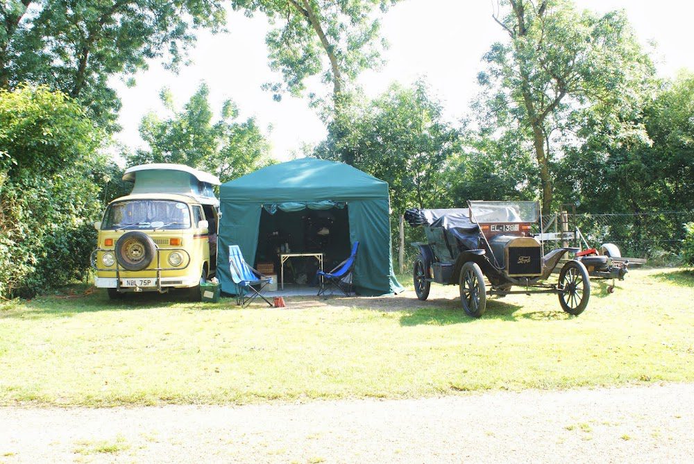 Ford Model T camping Loire France