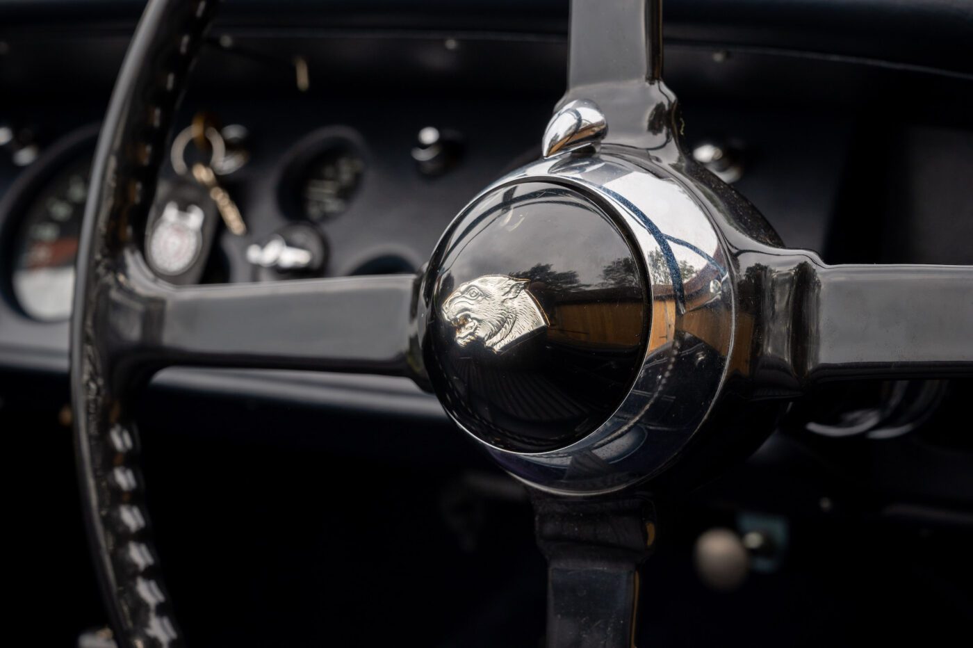 Jaguar XK120 steering wheel