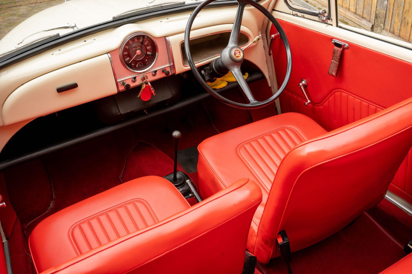 Morris Minor convertible interior