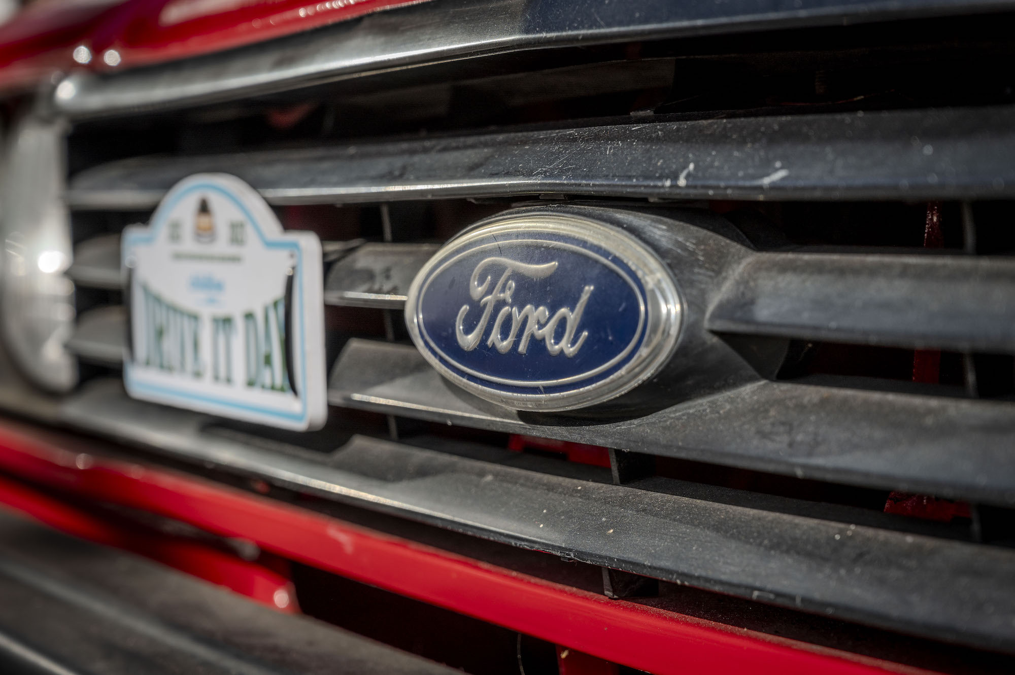 Ford Capri grille badge