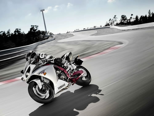 yamaha_r_1-500x3751 yamaha_r_1-500x3751