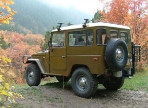 1979_Toyota_Landcruiser_FJ40_Rear_1