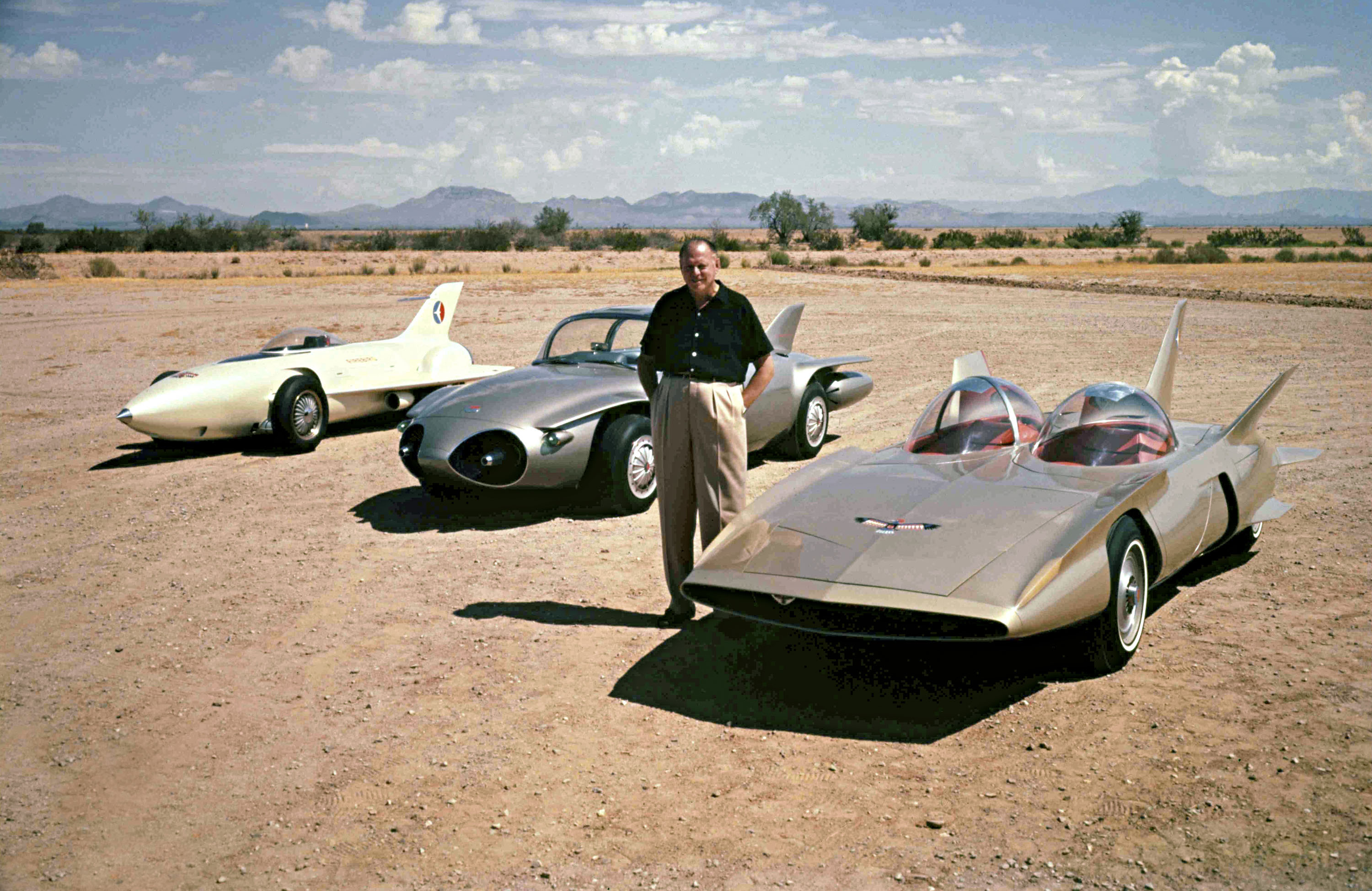 1958- Harley Earl with GM Firebirds I-II-III 1958- Harley Earl with GM Firebirds I-II-III