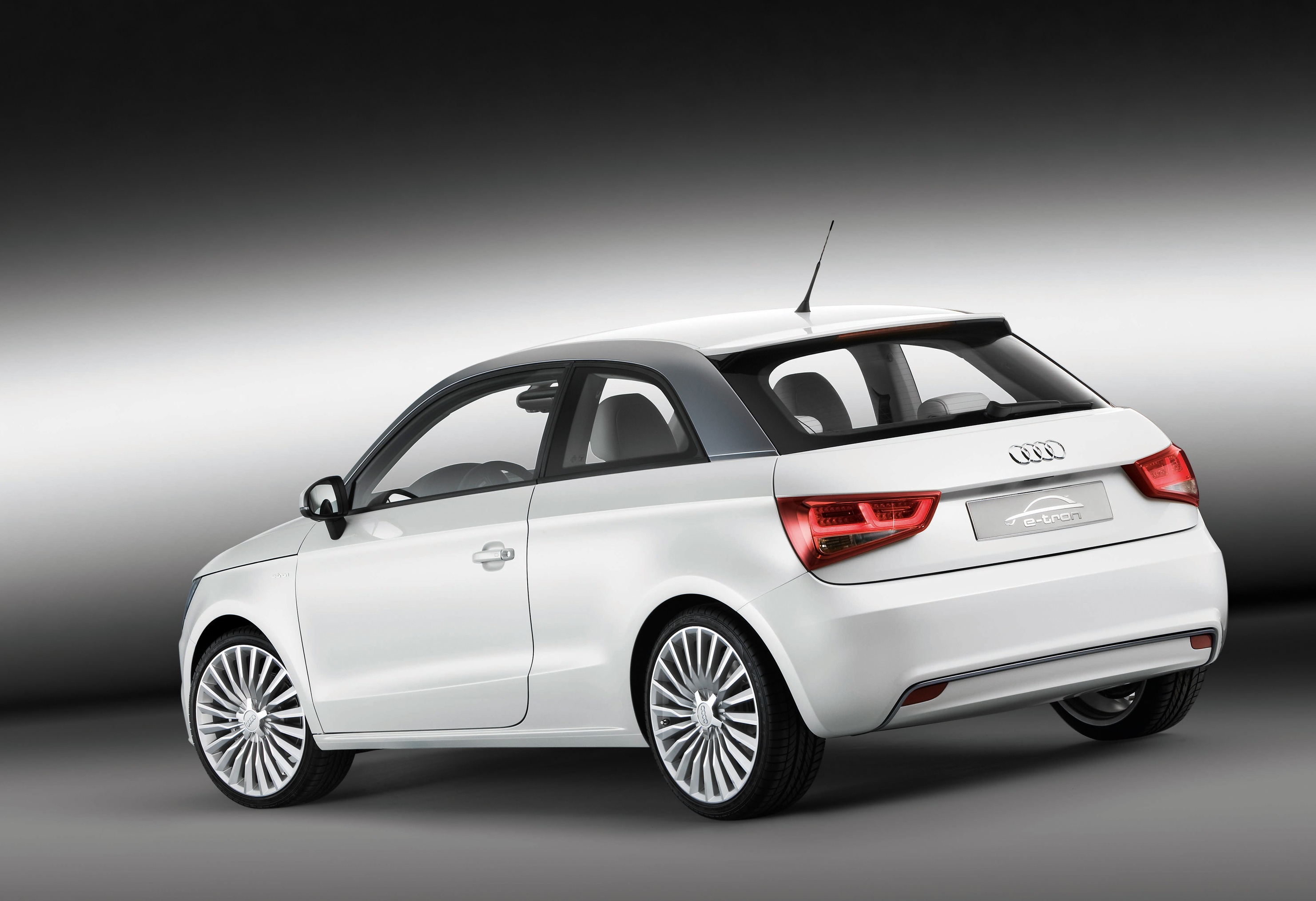 Etron_1