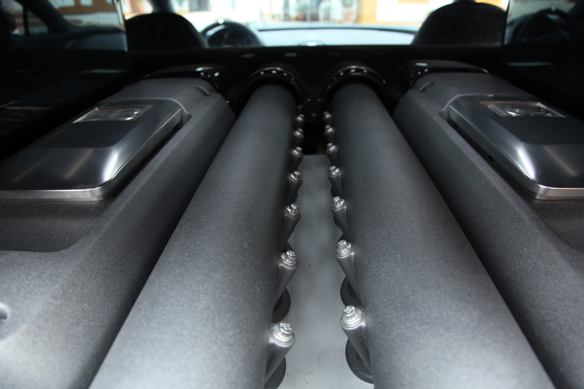Veyron_SS_Engine