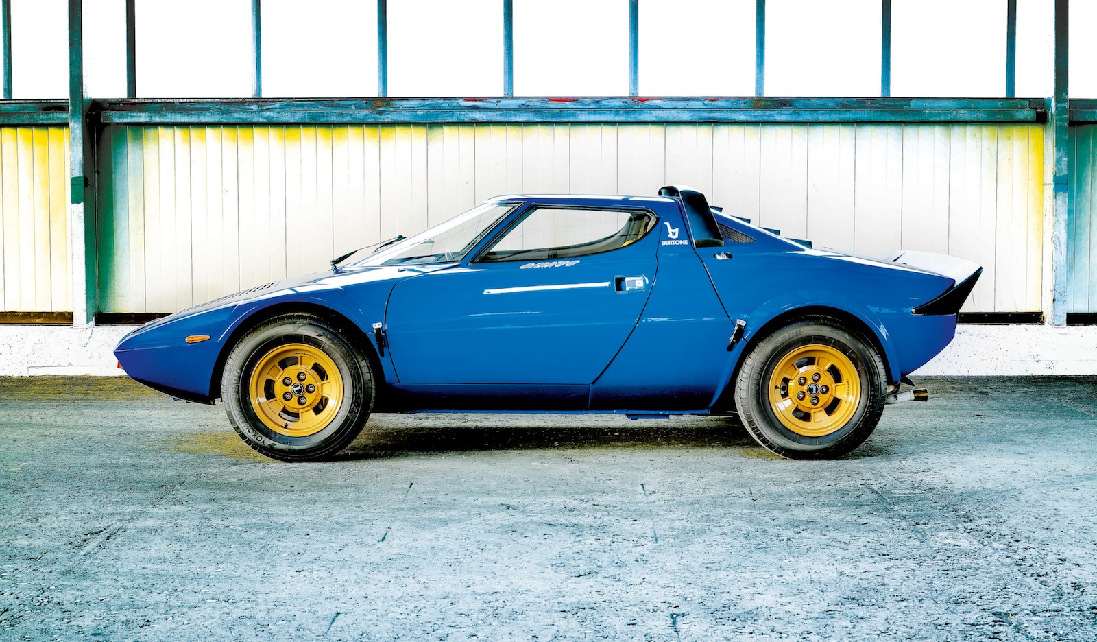 Lancia-Stratos-stradale-2