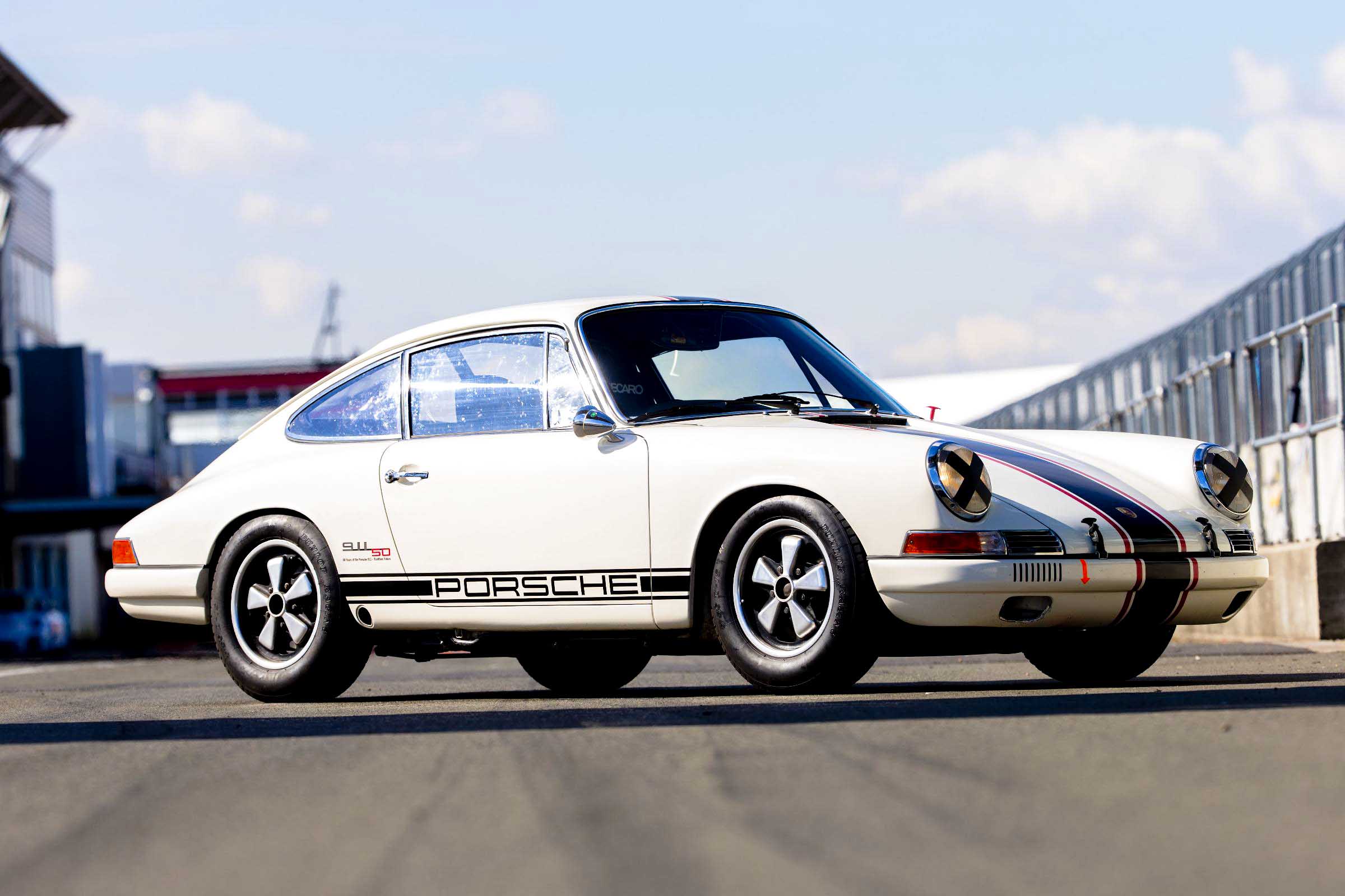 Porsche-911-4 (1 of 1)