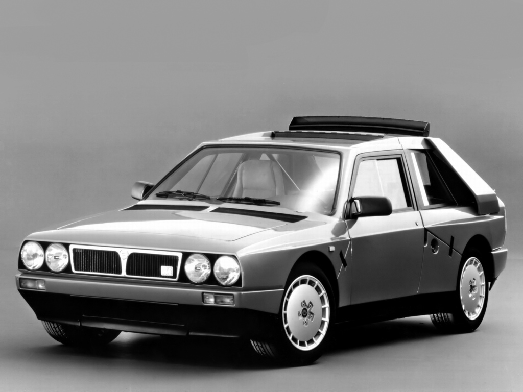 Black and white photo of the Lancia Delta S4 Stradale