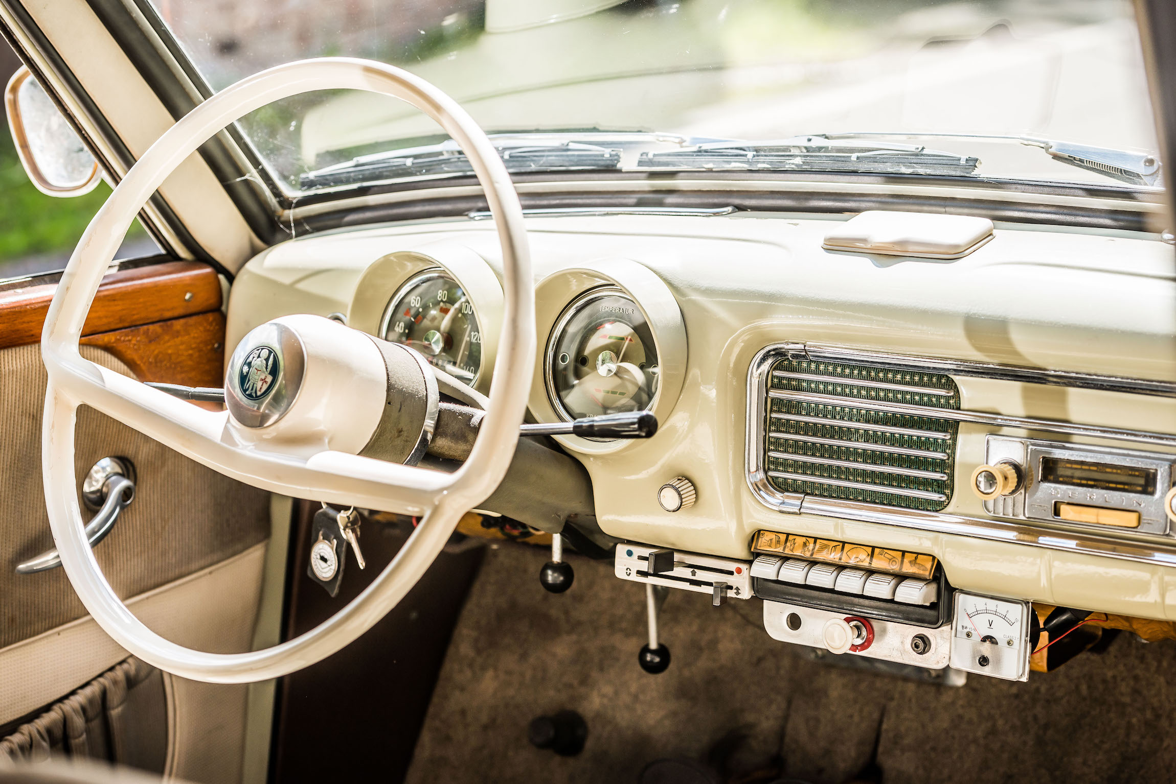 Wartburg 1000 interior