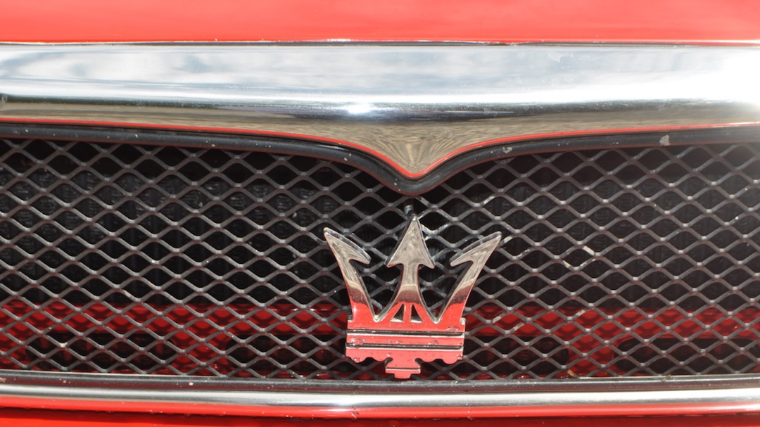 Maserati Karif badge