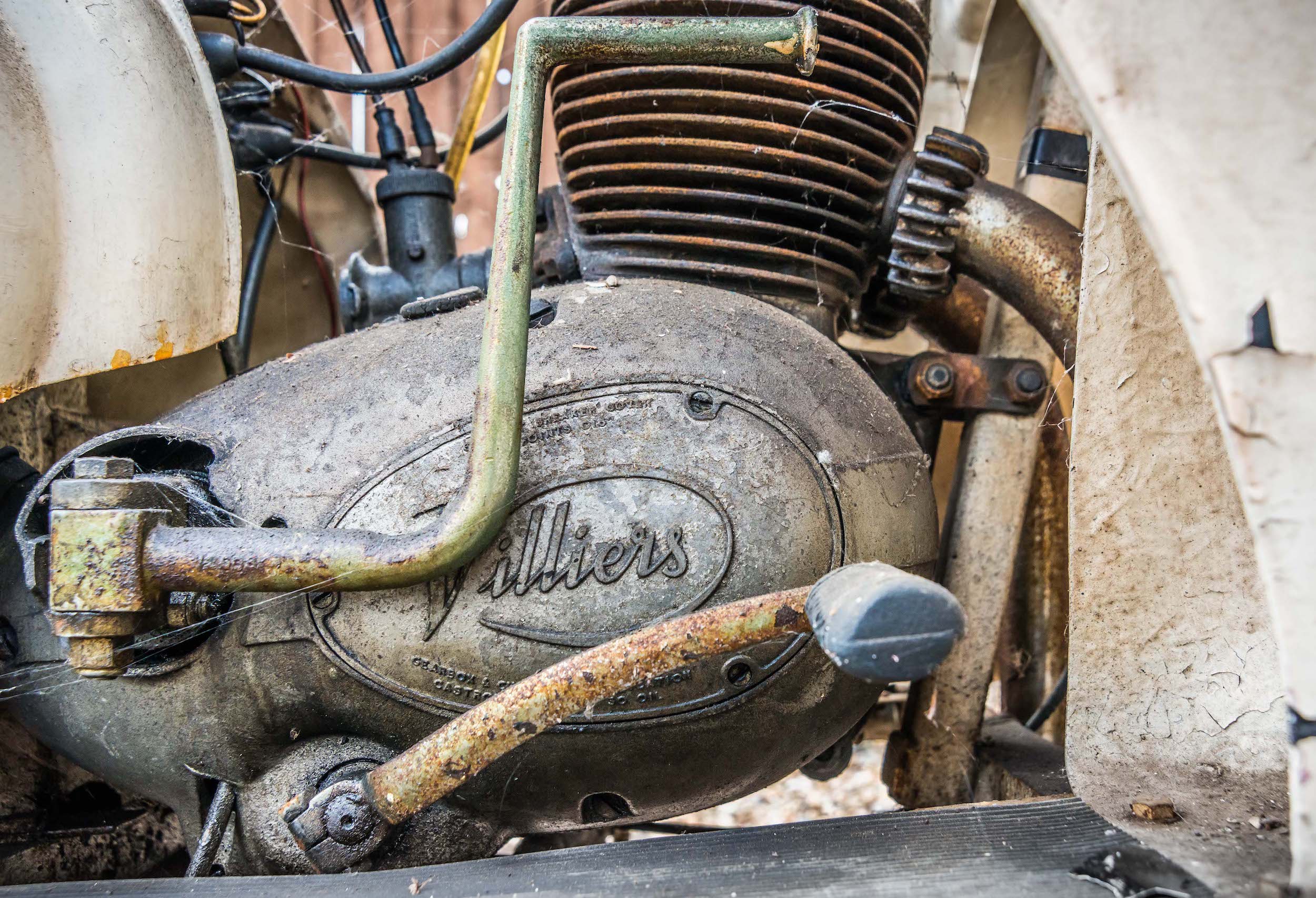 DMW Deemster engine