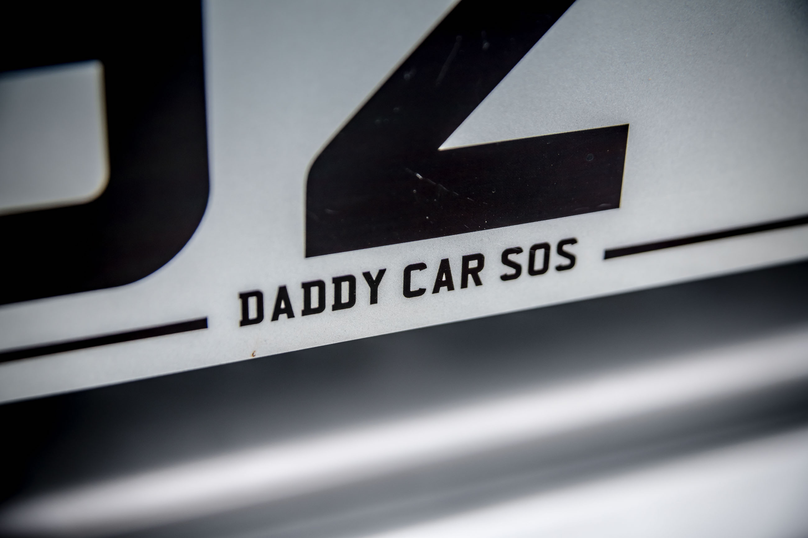 Nissan Sunny Daddy Car SOS
