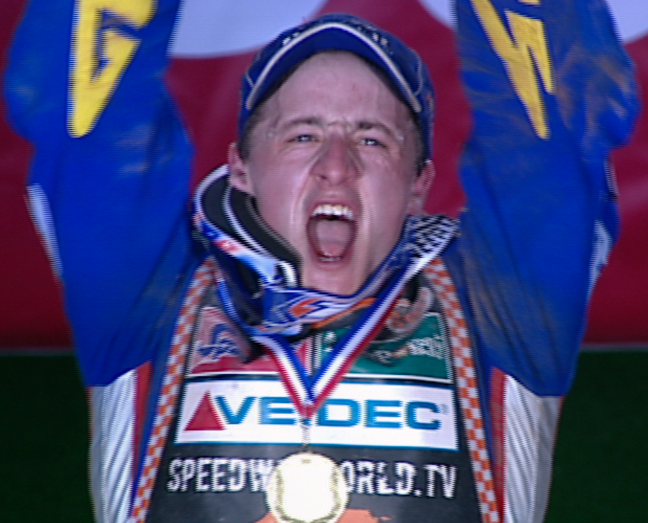 Chris Harris winning the 2007 British Speedway Grand Prix victory in Cardiff